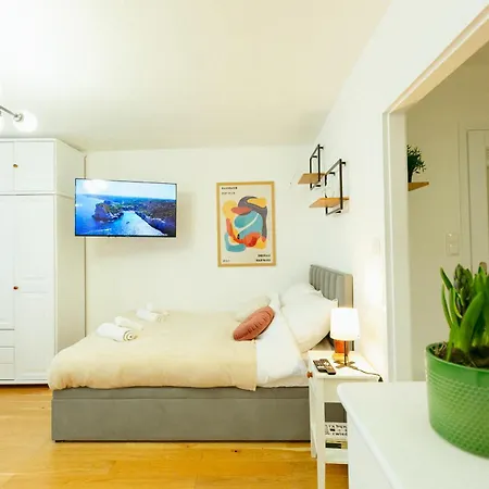 Bagno Big - Prywatne W Centrum Warszawy